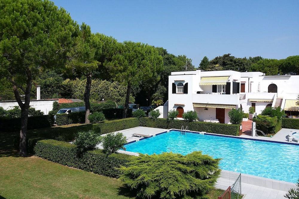 Residece villa con piscina en Jesolo Lido in Ca' Crema, Lido di Jesolo