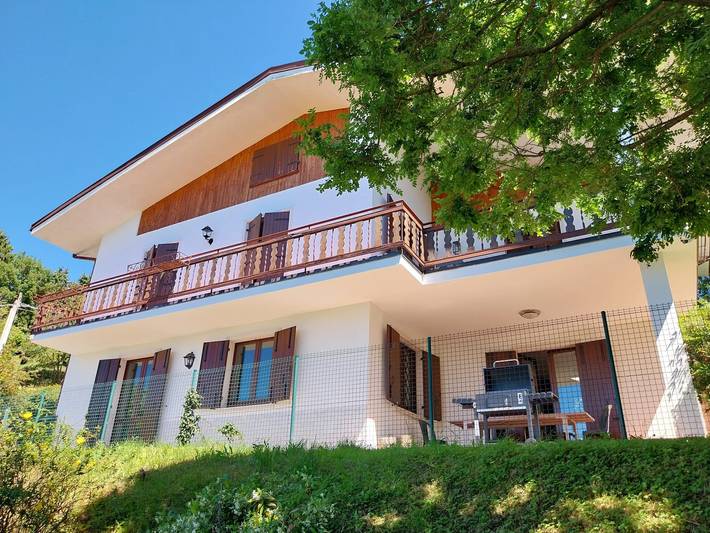 Maison de vacances pour 7 personnes, avec jardin et vue sur le lac, animaux acceptés à Torri del Benaco