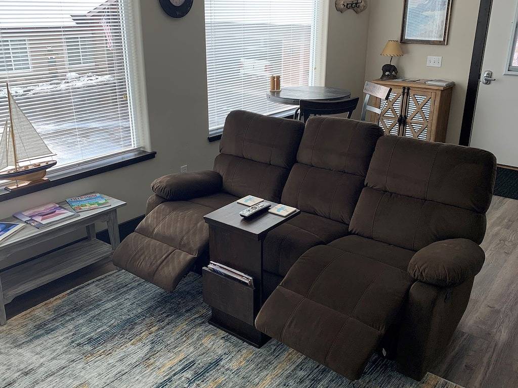 Log Cabin for 2 People in Somers, Flathead National Forest