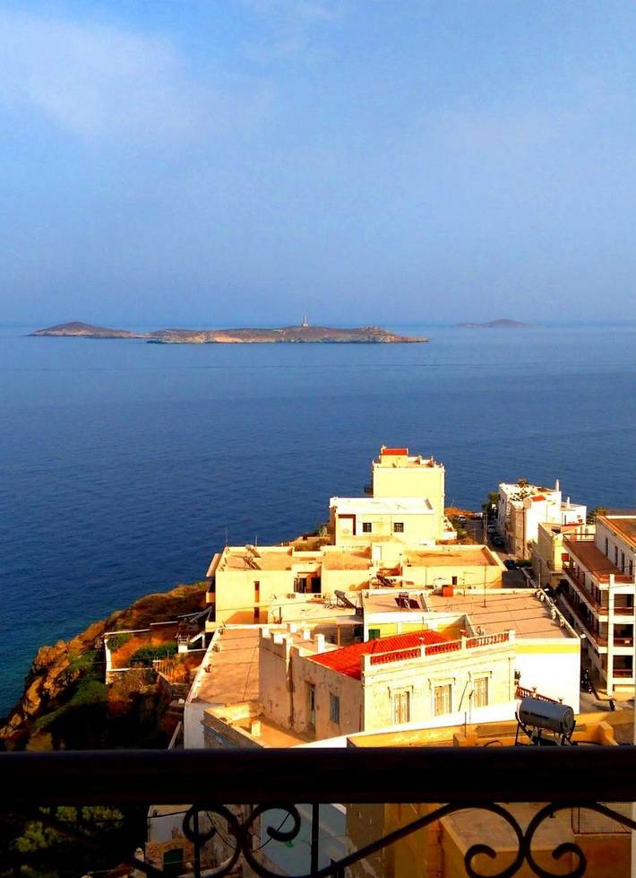 Maison d’hôte pour 2 personnes, avec vue et terrasse dans Syros - 3
