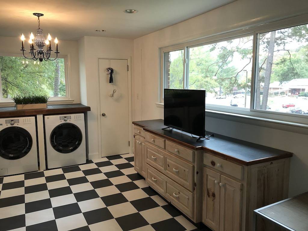 Gemütliches Haus neben Hpu / In der Nähe des Möbelmarkts und der Innenstadt von Hp. in High Point, Guilford County