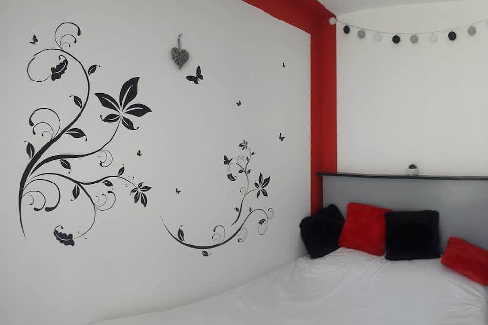 Appartement entier, ♥ Charme ♥ Honfleur ★ Wifi ♫ Parking ★Piscine ☀ in Équemauville, Région de Lisieux