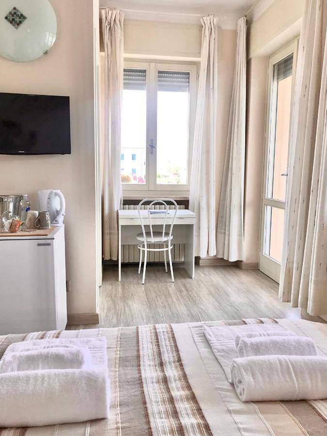 Maison d’hôte pour 2 personnes, avec balcon ainsi que vue et vue sur le lac, animaux acceptés à Peschiera del Garda - 3