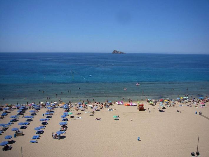 Chalet para 4 personas, con vistas además de piscina y jardín, Se admiten mascotas en Benidorm
