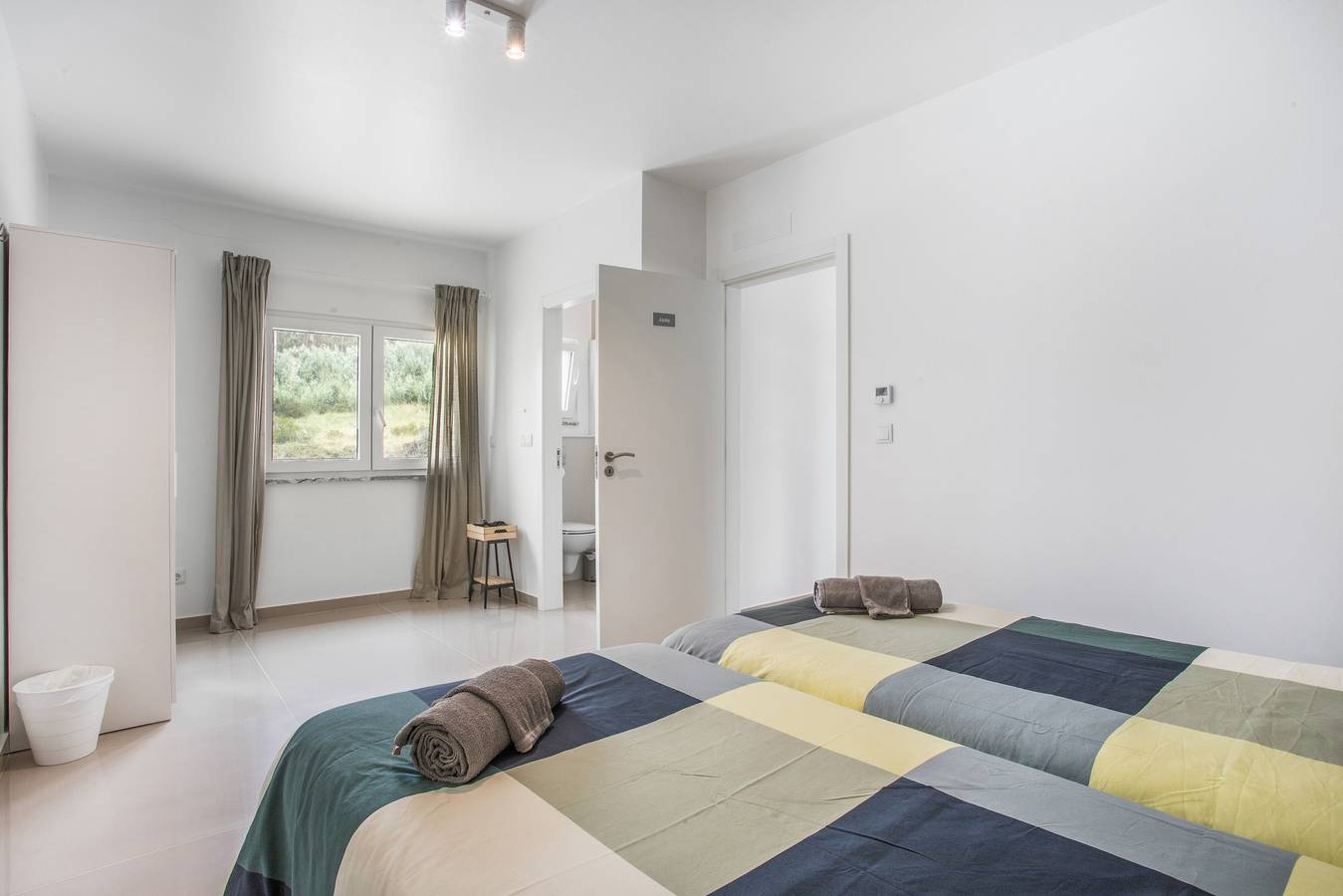 Quarto 'Jade' com Piscina Partilhada, Terraço Partilhado e Wi-Fi in Lourinhã, Distrito de Lisboa