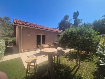 Gîte pour 4 personnes, avec jardin et terrasse dans Plage Camp Long