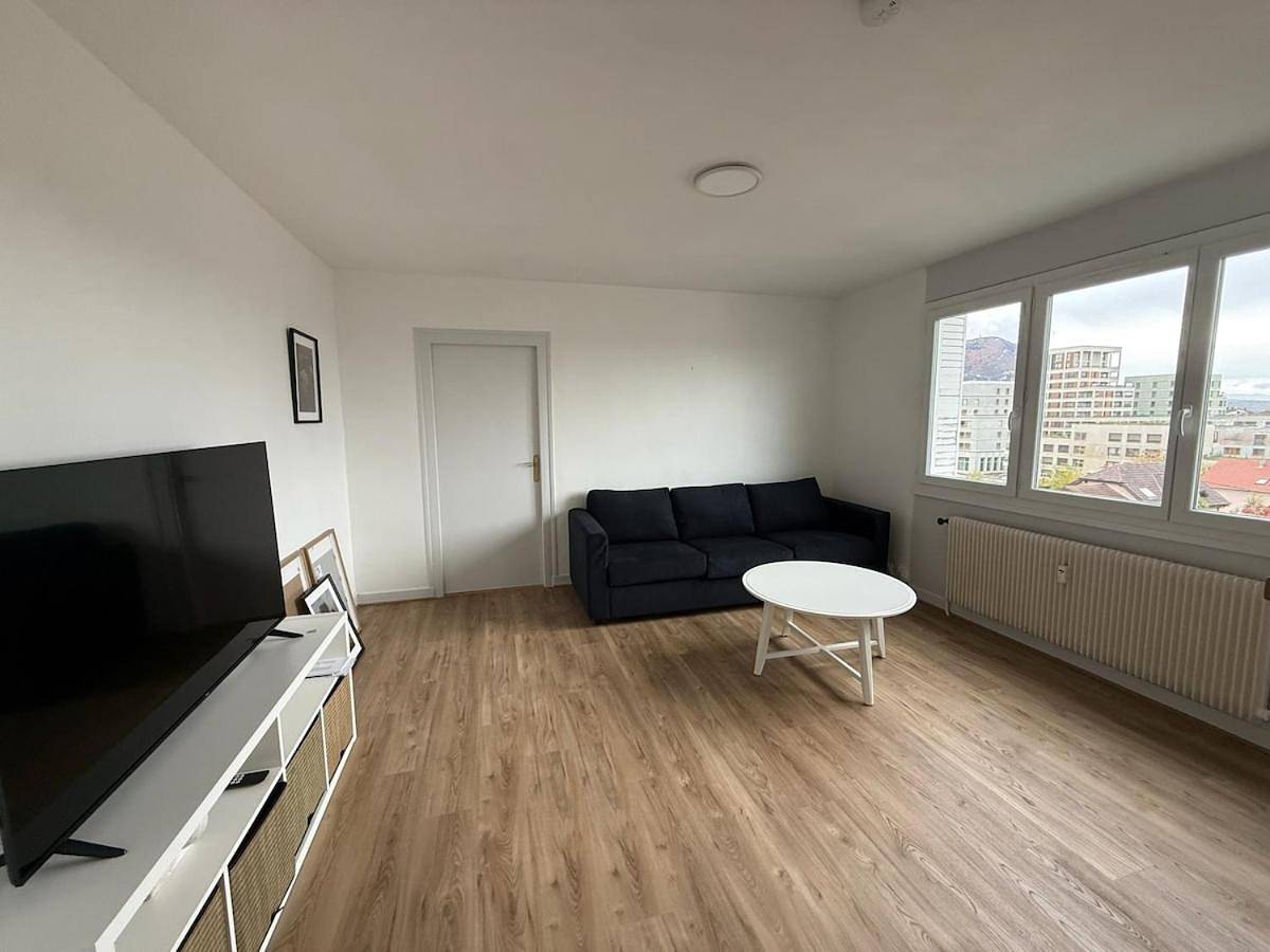Appartement entier, Appartement proche Genève in Ambilly, Région de Saint-Julien-en-Genevois