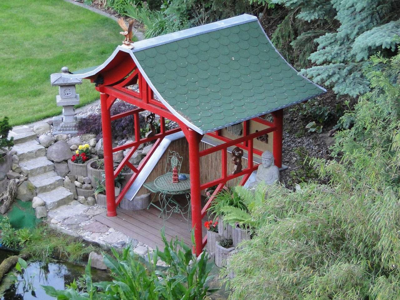 Ganze Ferienwohnung, Ferienwohnung im chinesischen Koi-Tempel - Ferienwohnung (Scholz, Martin) in Lelkendorf, Mecklenburgische Schweiz