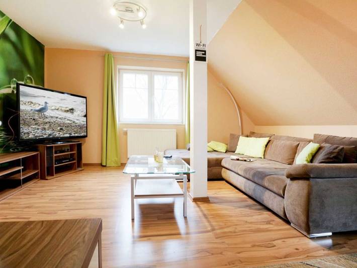 Ferienwohnung für 6 Personen, mit Balkon und Garten sowie Sauna in Groß Schwansee - 2