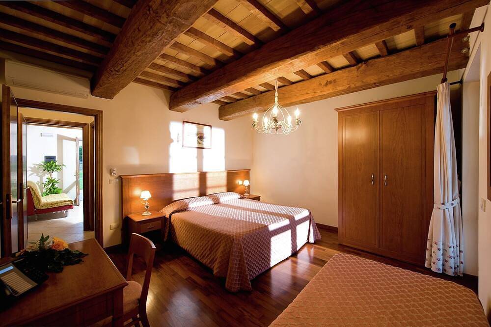 Romantic Countryside Escape in Bettona, Perugia Province