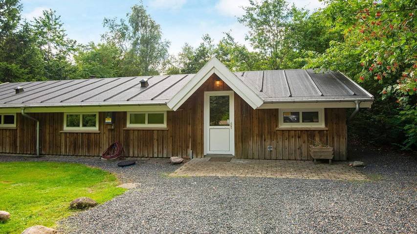 Ferienhaus für 6 Personen, mit Sauna und Terrasse sowie Whirlpool in Kvie Sø