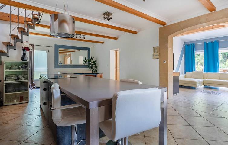 Location de vacances pour 7 personnes, avec piscine et jardin à Le Val - 4