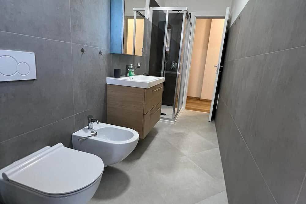 Entire apartment, Top-lage in Luino mit Blick auf den Lagomaggiore in Luino, Comune di Luino