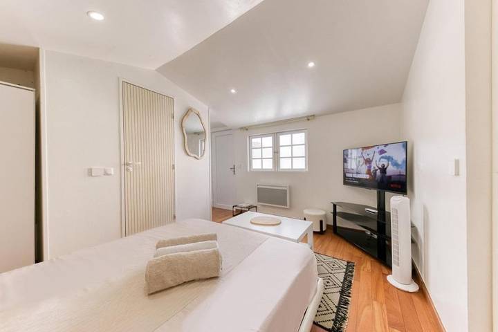 Gîte pour 2 personnes, avec jacuzzi et sauna à Vaujours - 3