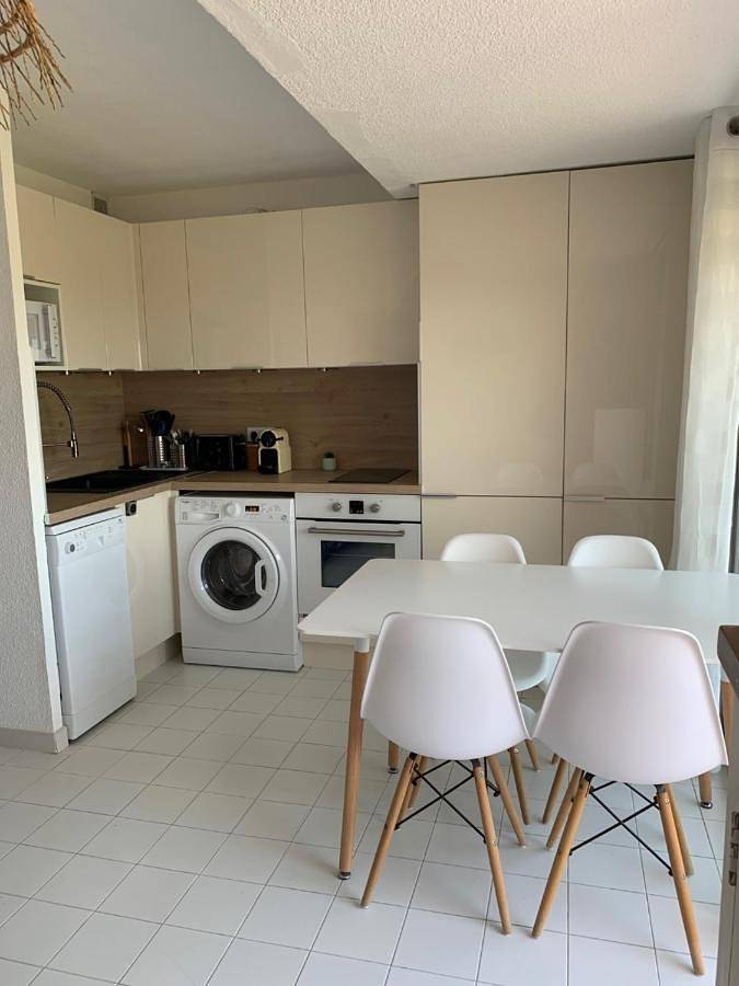 Gîte pour 3 personnes, avec terrasse et vue dans Plage Robinson - 3