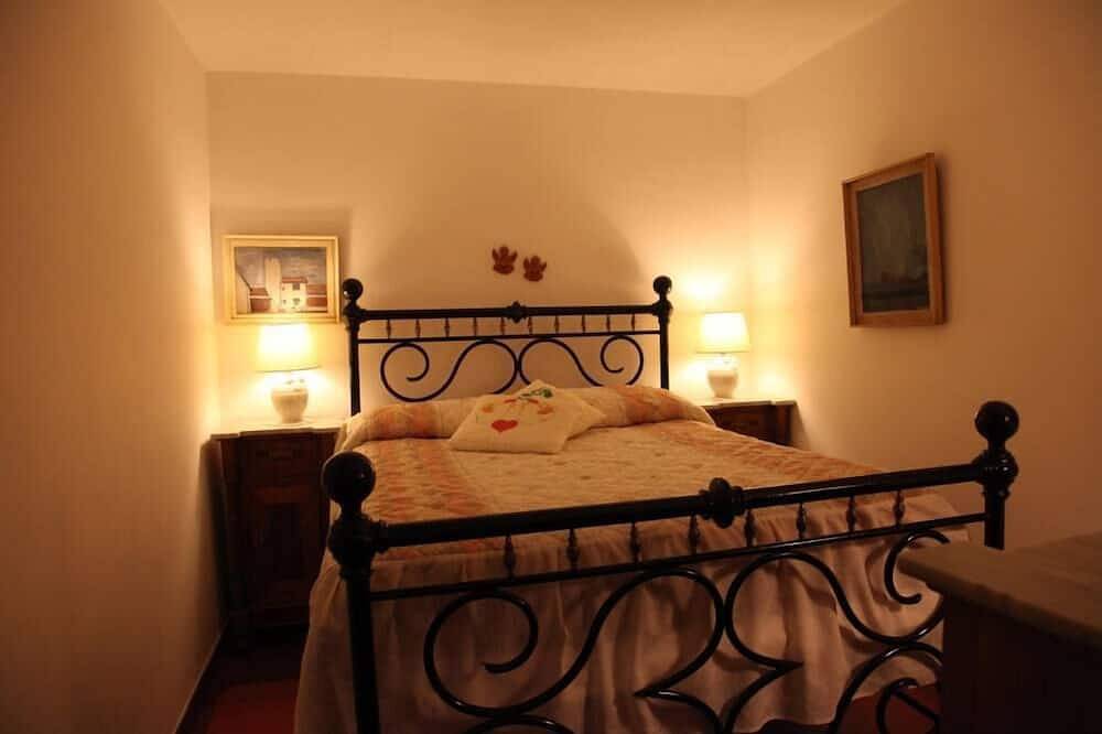 Geheel appartement, Landhuis in steen, gelegen in het historische centrum van het middeleeuwse dorp Loro Ciuffenna, op de hellingen van de keten van Pratomagno in Loro Ciuffenna, Valdarno