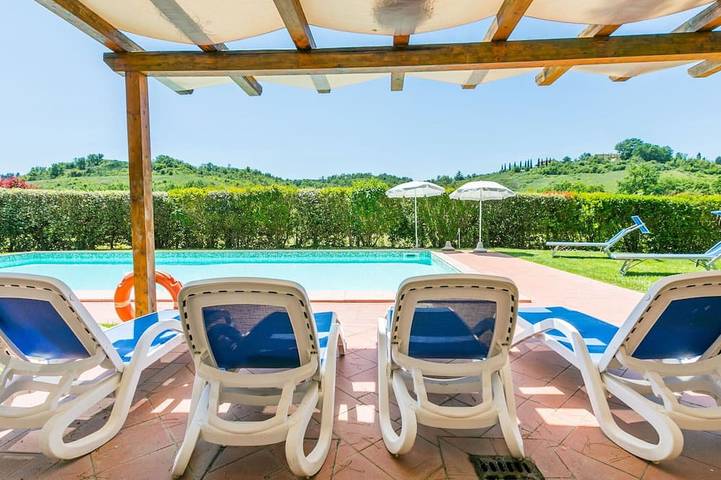 Villa per 6 persone, con piscina e giardino, con animali domestici in Montespertoli