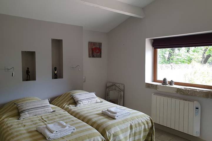 Location de vacances pour 5 personnes, avec jardin à Chantemerle-lès-Grignan - 4