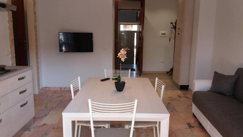 Gîte pour 6 personnes, avec vue et balcon à Spadafora - 2