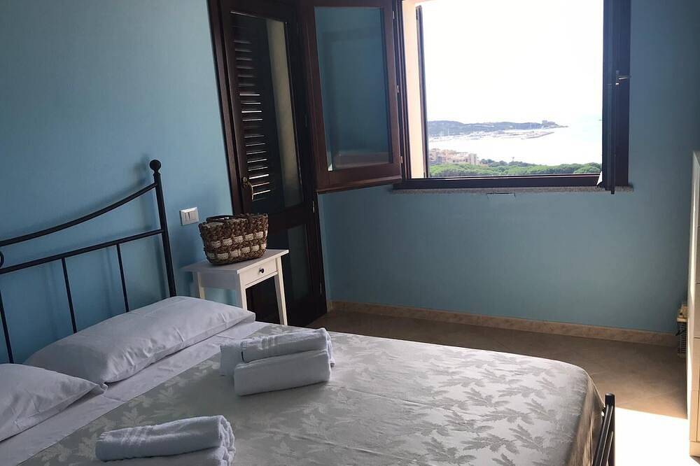 Campulongu, Villa mit Panoramapool 350 Meter vom Meer entfernt in Villasimius, Cagliari Provinz