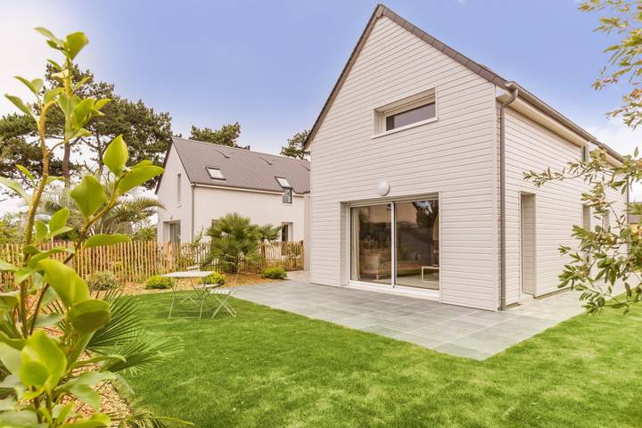 Gîte pour 4 personnes, avec terrasse et jardin à Portbail - 3