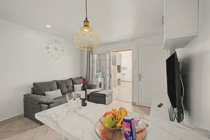 Ganze Wohnung, Ferienwohnung 'Tmg El Caleton 2' mit Meerblick, WLAN und Klimaanlage in Fonsalia, Guía de Isora
