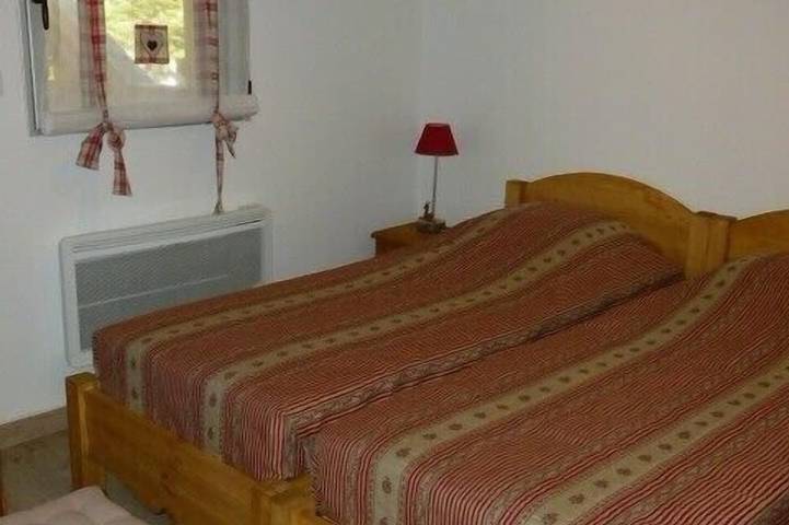 Chalet pour 8 personnes, avec balcon et jacuzzi dans Le Lioran - 3