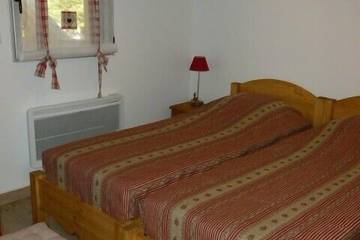 Appartement De Vacances pour 8 Personnes dans Laveissière, Région de Saint-Flour, Photo 2