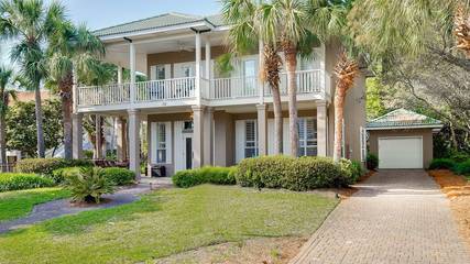 Vacation House for 10 Guests in Miramar Beach, Emerald Coast, Picture 1