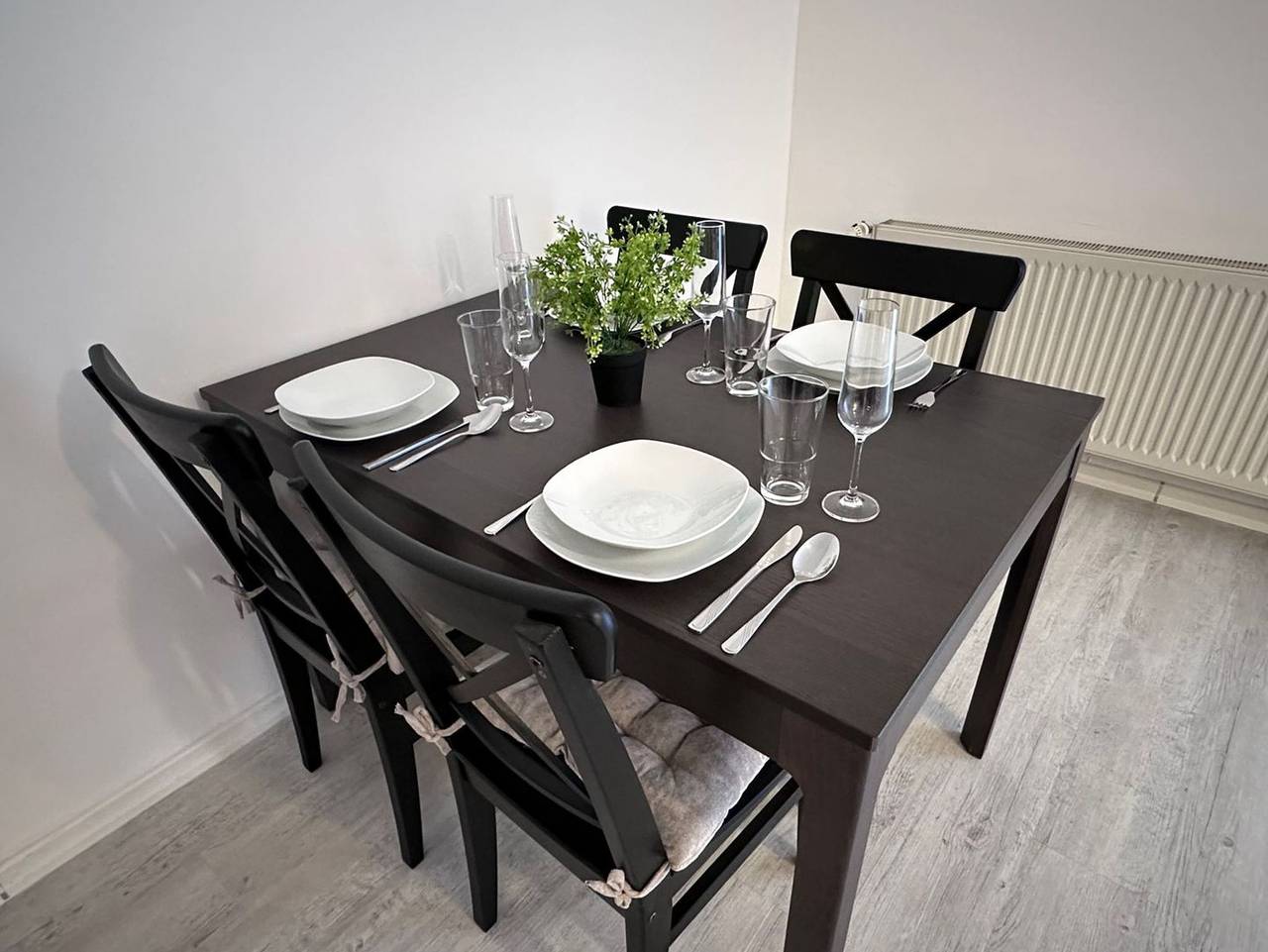 Ganze Ferienwohnung, Haus Ostseesprung - Fewo Victoria im Eg mit Terrasse und gem. Garten - "Entspannen und Wohlfühlen: Ferienwohnung Victoria in Bad Doberan" in Bad Doberan (Stadt), Bad Doberan