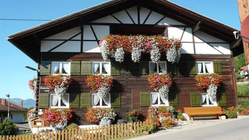 Ferienhaus für 2 Personen, mit Balkon und Garten in Vorderhindelang - 3