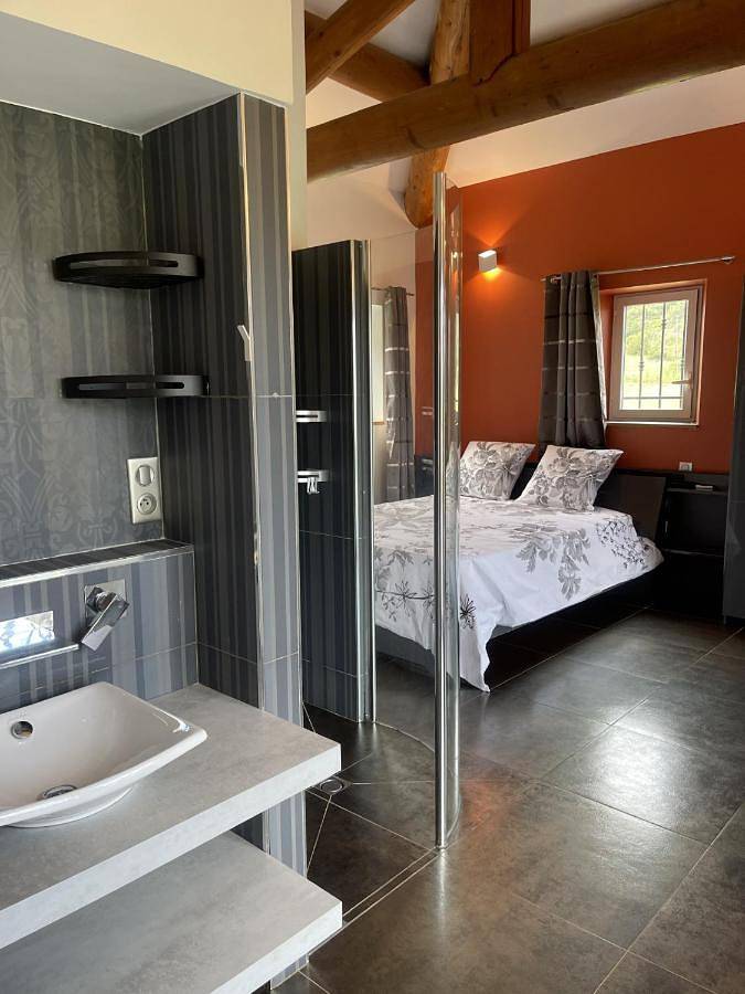 Location de vacances pour 6 personnes, avec jardin ainsi que vue et piscine, animaux acceptés à Rians - 2