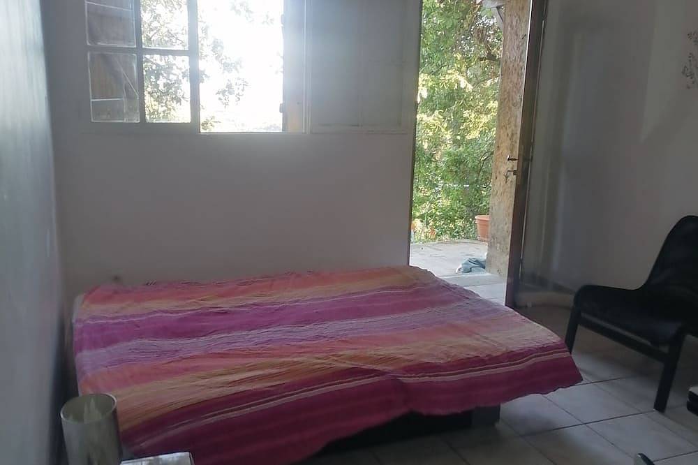 Detached house on the heights of Grasse with sea view. in Grasse, Cannes und Umgebung