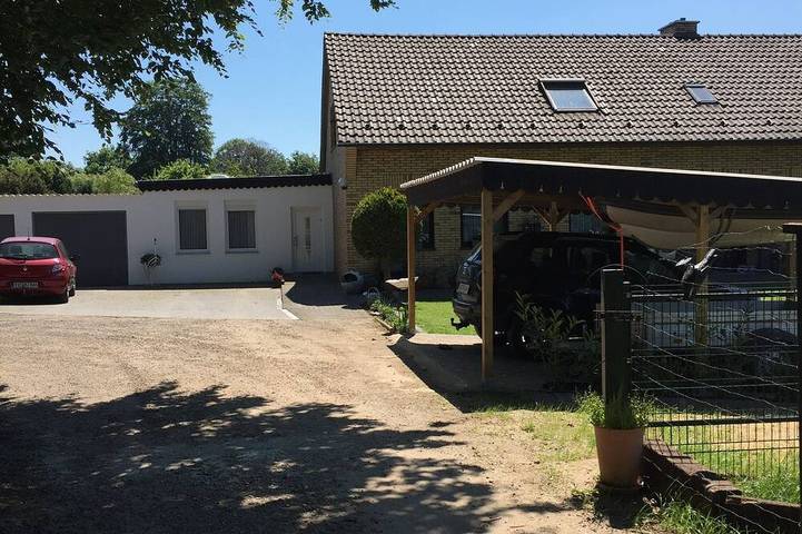 Ferienhaus für 4 Personen, mit Garten und Pool sowie Terrasse - 1