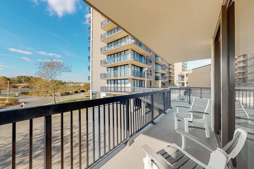 Ganze Wohnung, Sea Colony Ocean 1st floor condo with basketball court, elevator, & sauna in Sea Colony, Middlesex Beach