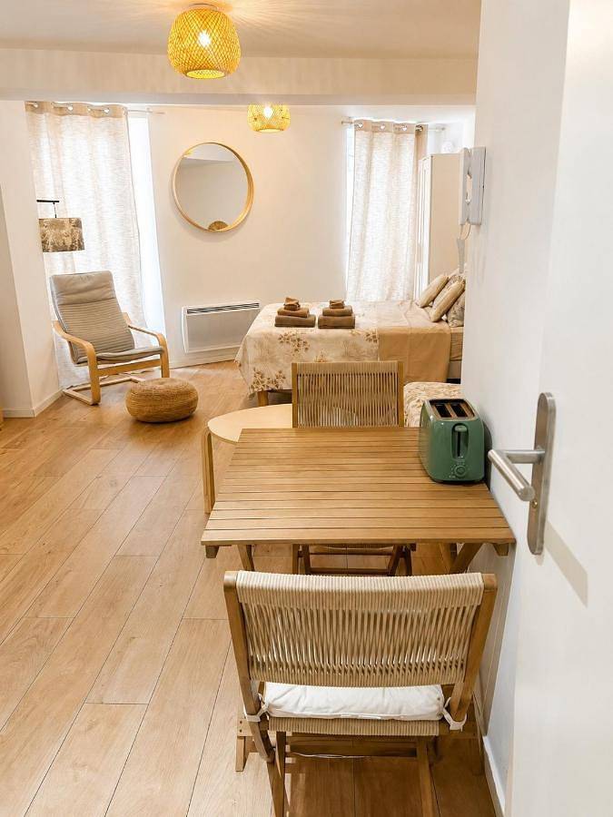 Gîte pour 3 personnes dans Office De Tourisme D Hyeres