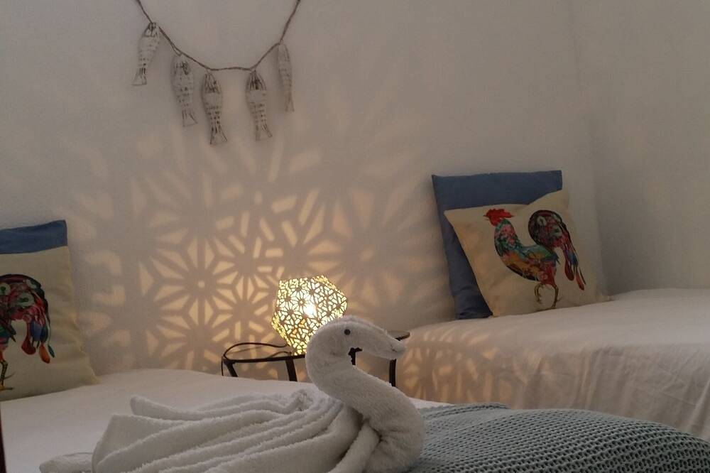 Ganze Wohnung, Luxuriöses, unabhängiges Apartment für 4 Personen im Erdgeschoss 'A Orquidea' in Santa Catarina, Leiria District