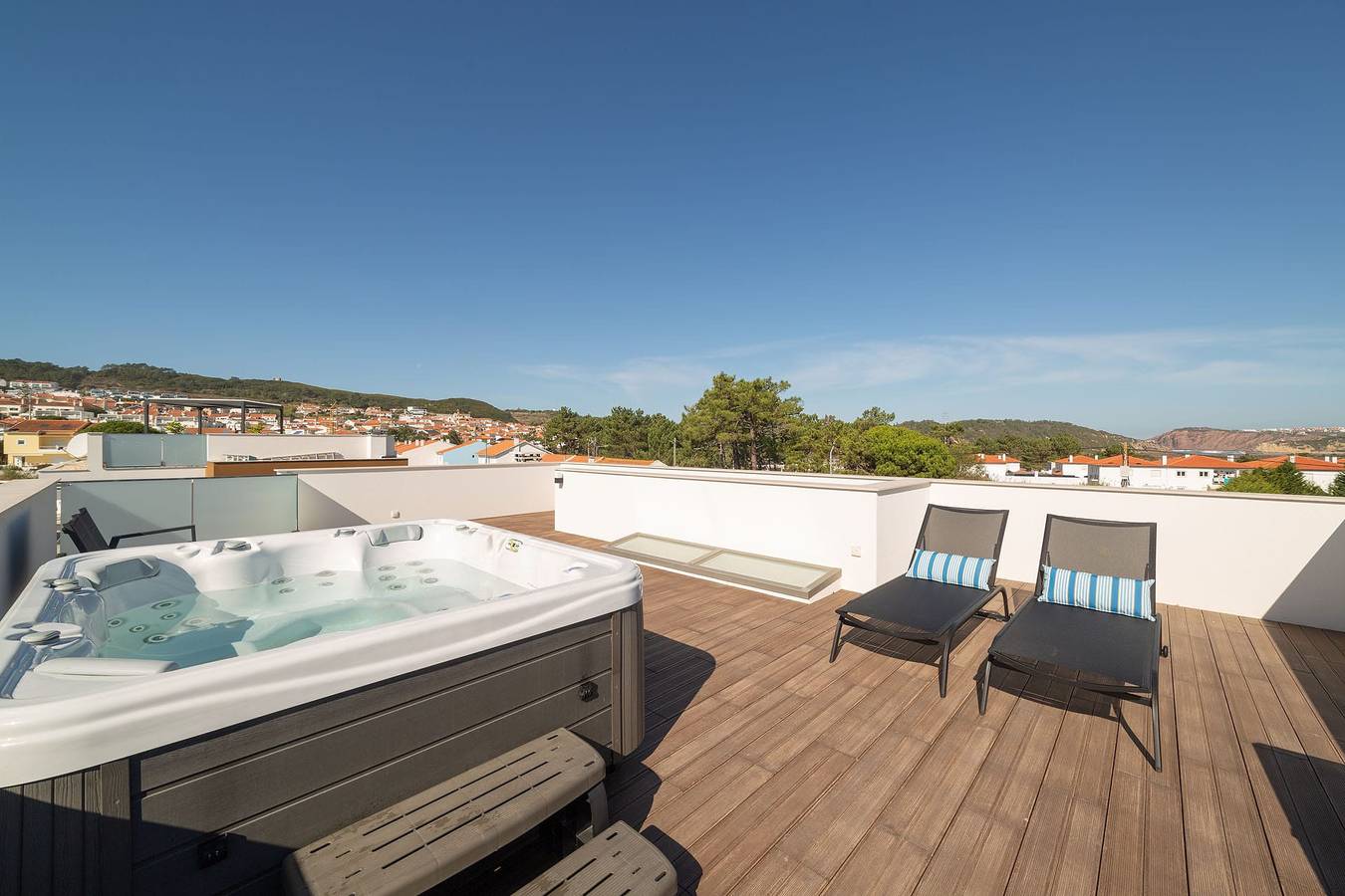 Villa Atlântico - By Sch in Salir do Porto, Tornada e Salir do Porto