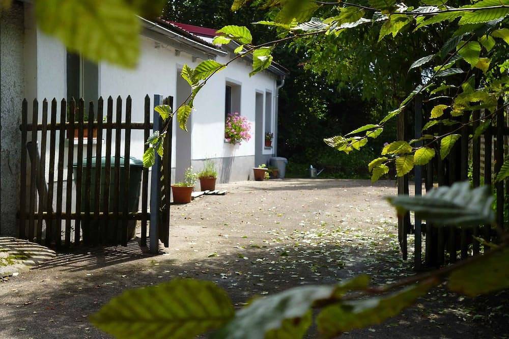 Ganze Wohnung, 3‑Zimmer Ferienwohnung im Allgäu mit Garten und Grundofen in Winterstetten, Leutkirch im Allgäu