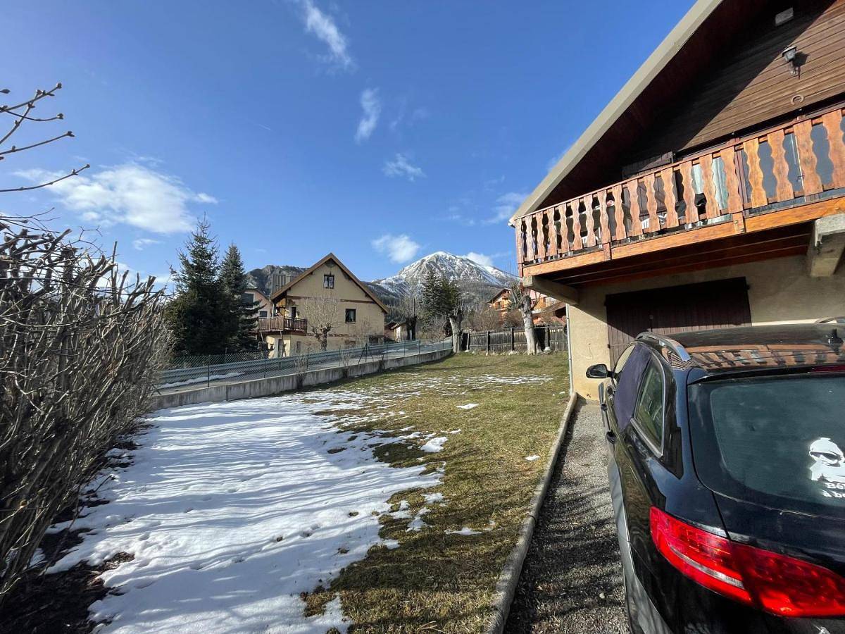 Appartement entier, Le Picoulet : Appartement tout confort Coeur de village( 5/7 ) in Allos, Région Castellane