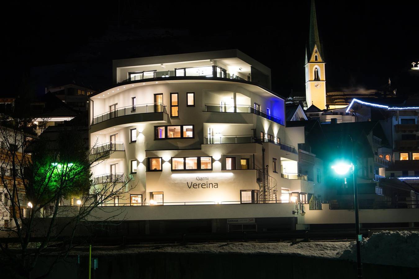 Entire holiday apartment, Doppelzimmer mit Zusatzbett, Dusche, Wc in Ischgl, Verwall mountains
