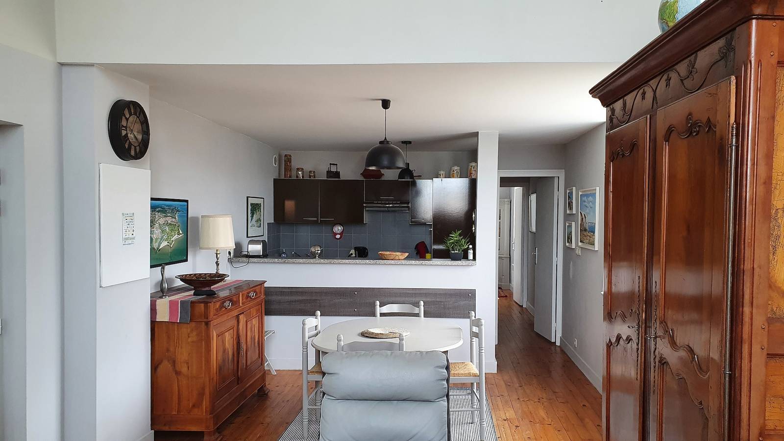 Appartement entier, Charmant Duplex de 105m² au cœur de la Citadelle Vauban - Plage, Marché et Vue sur Fort Boyard in Le Château-d'Oléron, Côte de Beauté