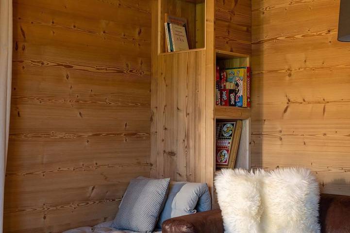 Gîte pour 6 personnes, avec terrasse et jacuzzi dans Lac de Bonlieu - 2