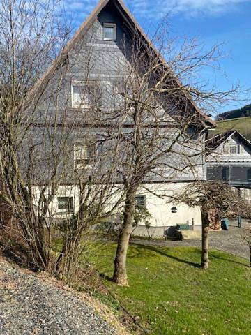 Ferienhaus für 10 Personen, mit Ausblick und Sauna sowie Garten in Bad Berleburg - 3