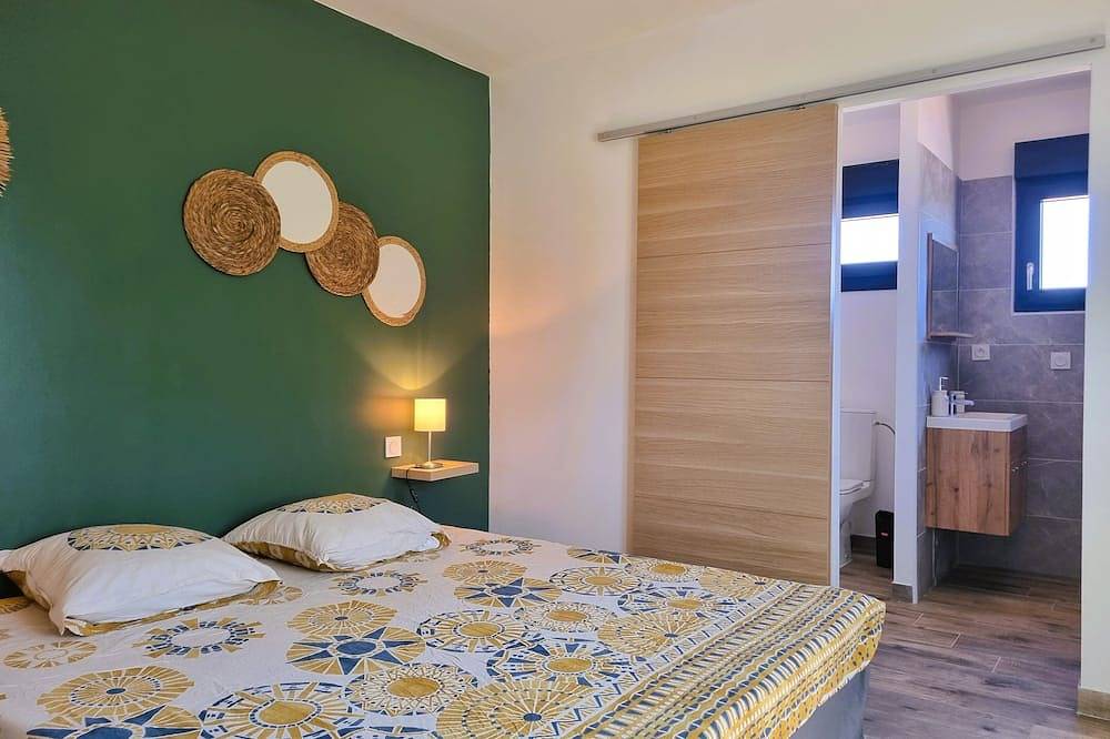 Luxurious and spacious villa with private pool in Sallèles-d'Aude, Narbonne region