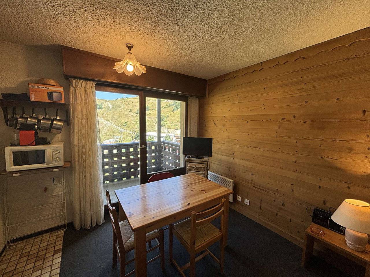 Apartamento entero, Estudio cabina para 3 personas cerca de las pistas en Auris in Auris, Parque Nacional de los Ecrins