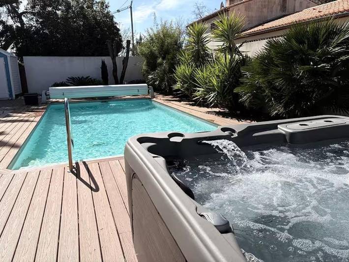 Villa pour 8 personnes, avec Jacuzzi et Terrasse ainsi que Jardin et Piscine à Bretignolles-sur-Mer
