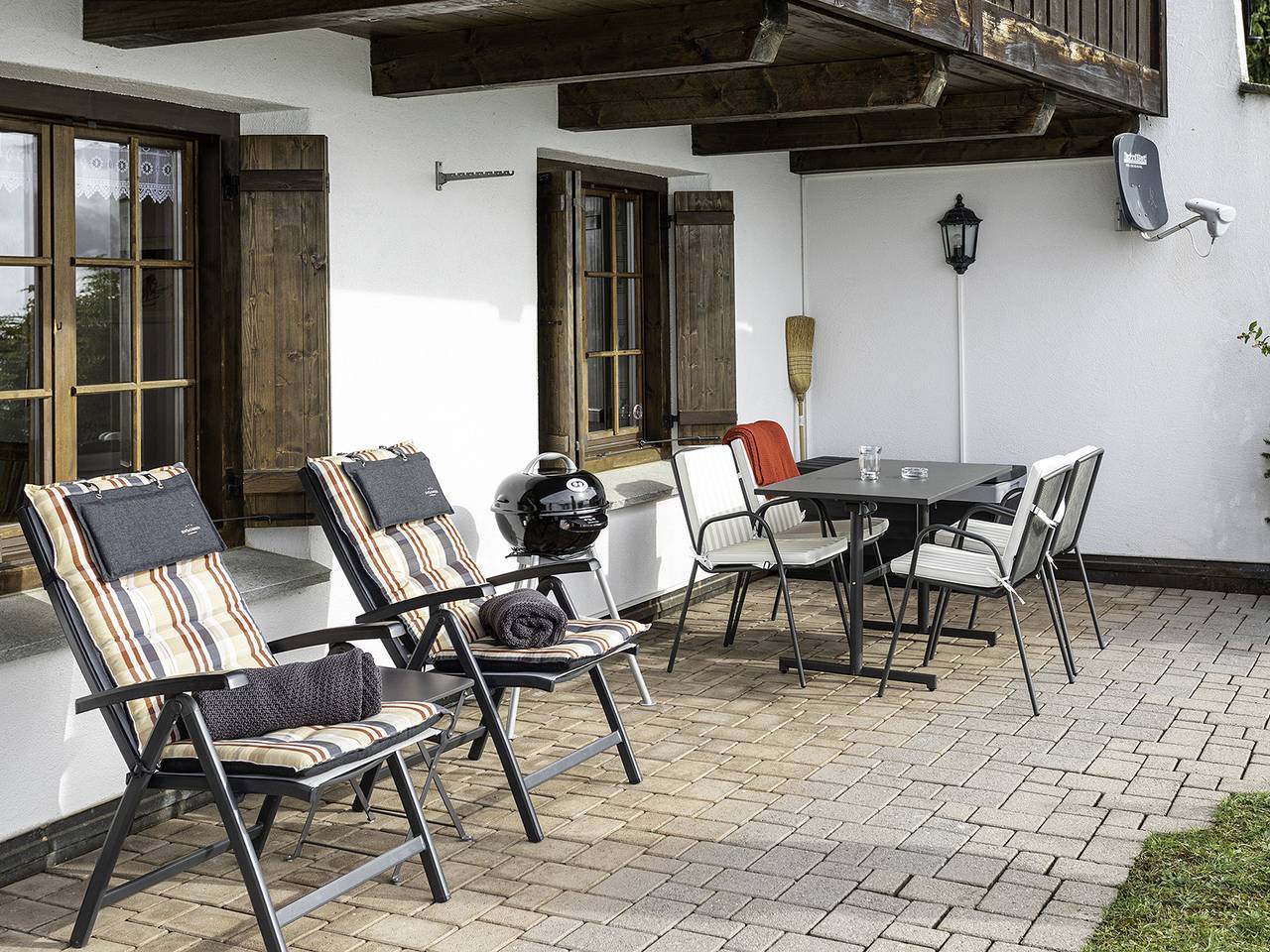 Ganze Ferienwohnung, Ferienwohnung Bijou, Ladir - 2.5 Zimmer Ferienwohnung für max. 4 Pers. im Eg in Ladir, Alpenarena