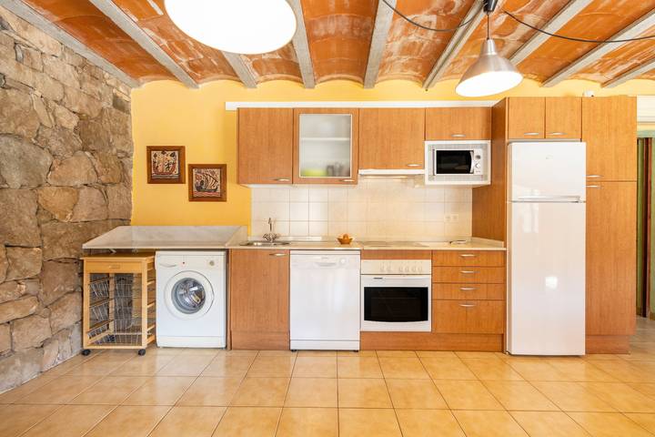 Casa rural para 6 personas, con jacuzzi y jardín, Familias con niños en Cataluña - 4