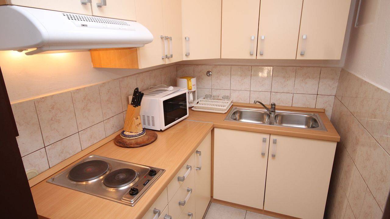 Ganze Ferienwohnung, Ferienwohnung für 5 Personen (46 m²) in Žaborić in Zaboric, Šibenik-Knin